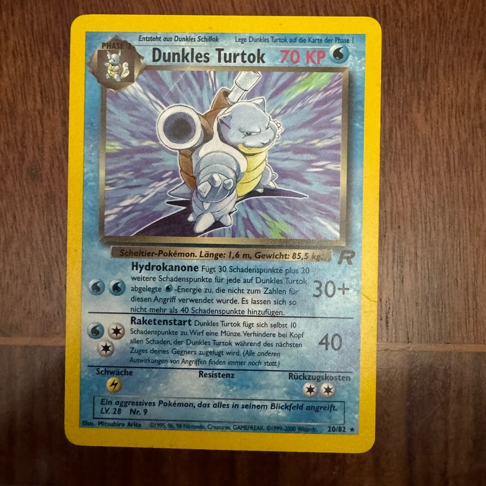 Blastoise Dunkles Turtok Pokémon Card